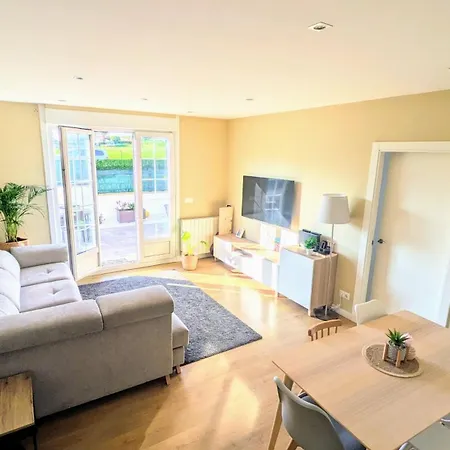 Bajo Con Jardin A 5 Min De La Playa Holiday home *